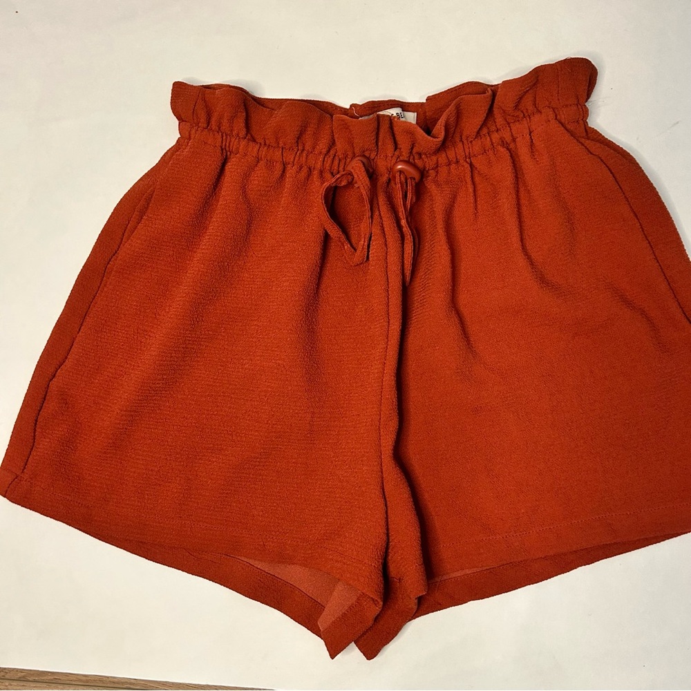 Pull & Bear paper bag elastic waist shorts size L rust colour